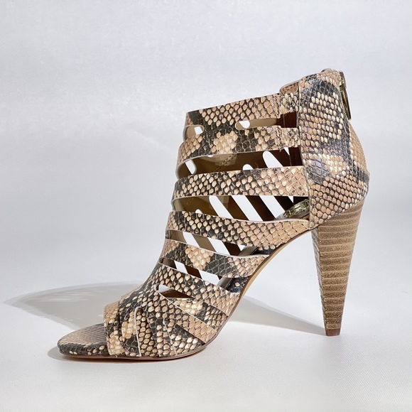Vince Camuto | Shoes | Vince Camuto 
